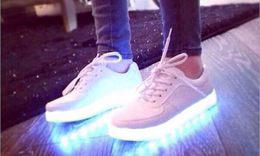 deshonesto matraz Seleccione Pros y contras de las zapatillas con luces niña