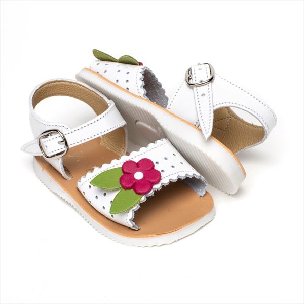 Sandalias Bebe Blancas Modelo Primavera. (1)