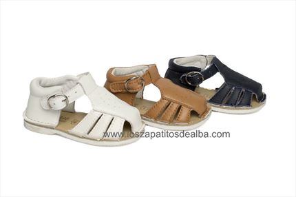 Sandalias Bebés Blanco Modelo Cangrejeras Troquelado. ✔ Muy chulos