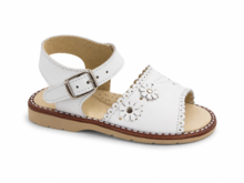 Sandalias Blancas de Piel para Niña Troqueladas con Flores | Hechas en España