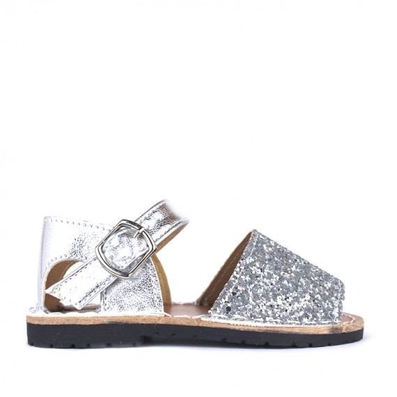 Sandalias Niña Plata Modelo Menorquinas Glitter